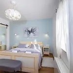 Holiday home Gorgeous In With Sauna Sukosan